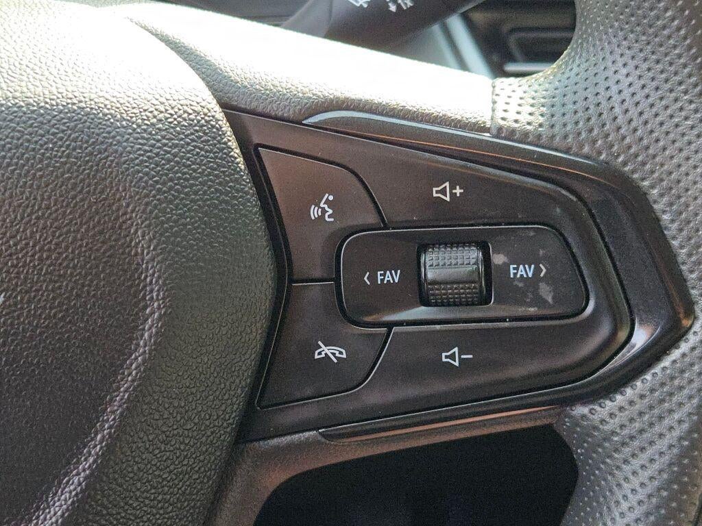 2024 Chevrolet Trax LS - Photo 32