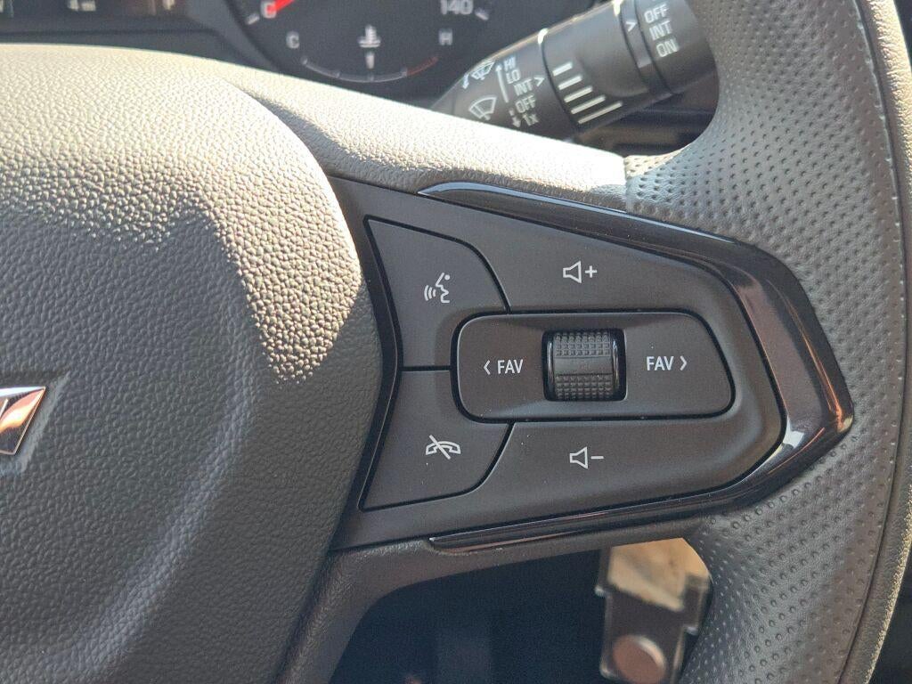 2026 Chevrolet Trax FWD 4dr LS