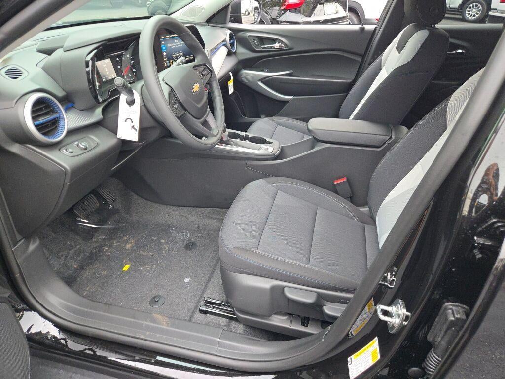 2026 Chevrolet Trax FWD 4dr LS
