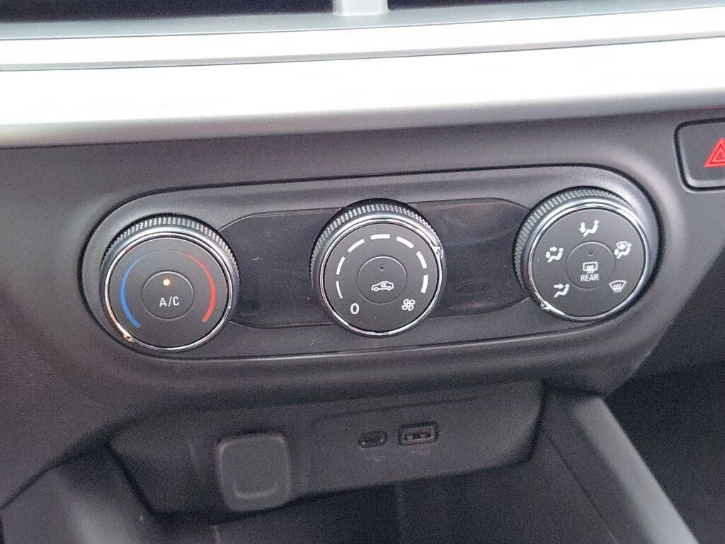 2026 Chevrolet Trax FWD 4dr LS