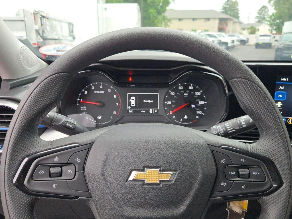 2026 Chevrolet Trax FWD 4dr LS