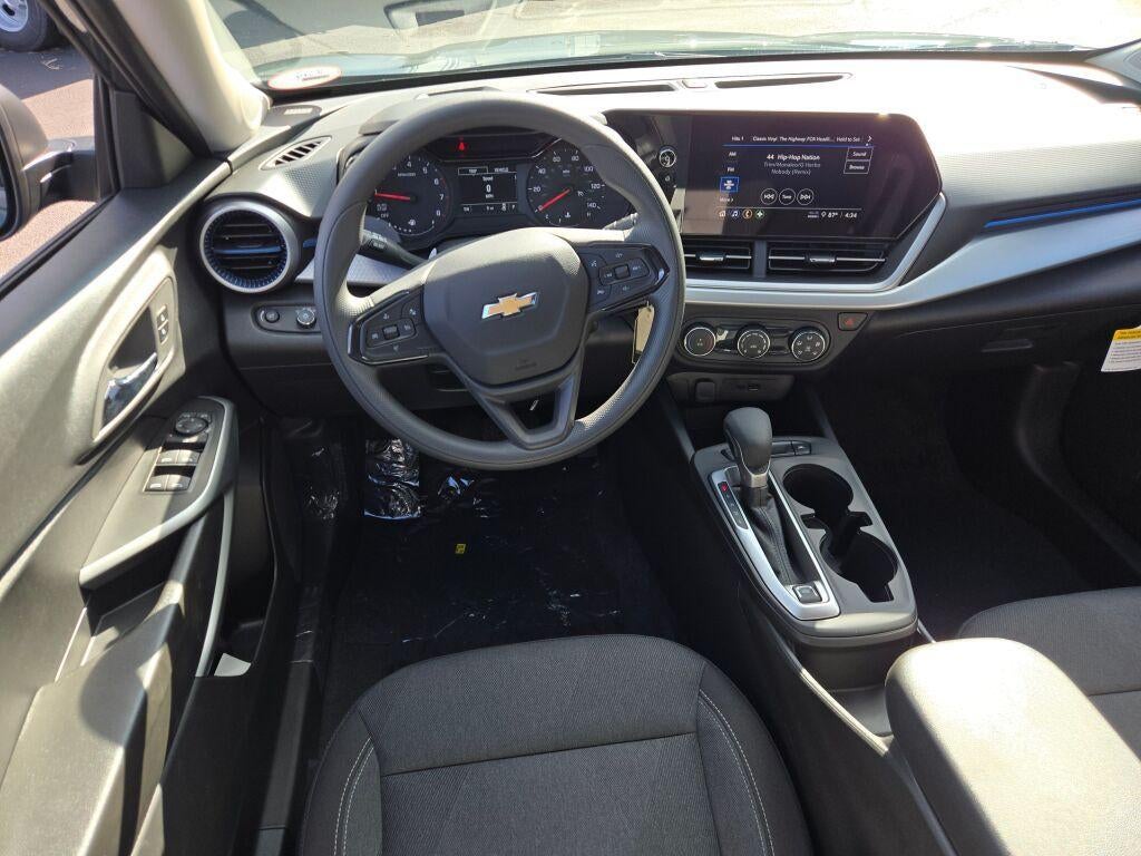 2026 Chevrolet Trax FWD 4dr LS