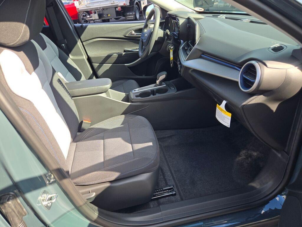 2026 Chevrolet Trax FWD 4dr LS