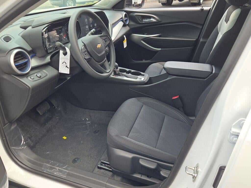 2026 Chevrolet Trax FWD 4dr LS