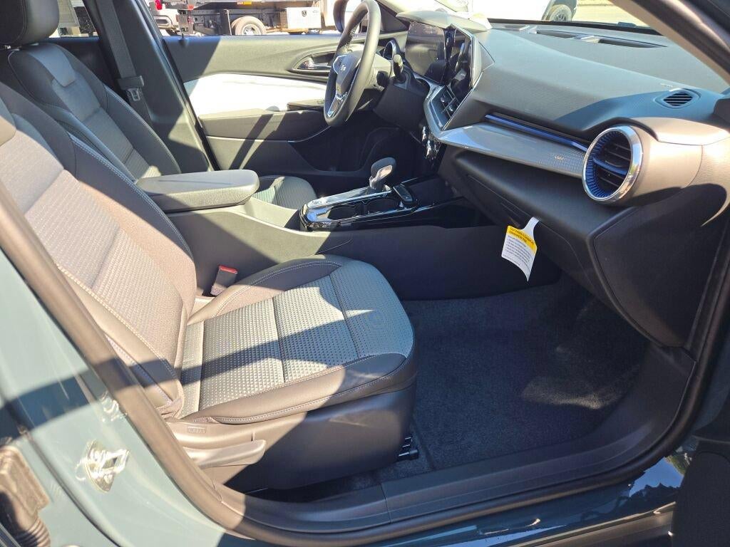 2026 Chevrolet Trax FWD 4dr LT