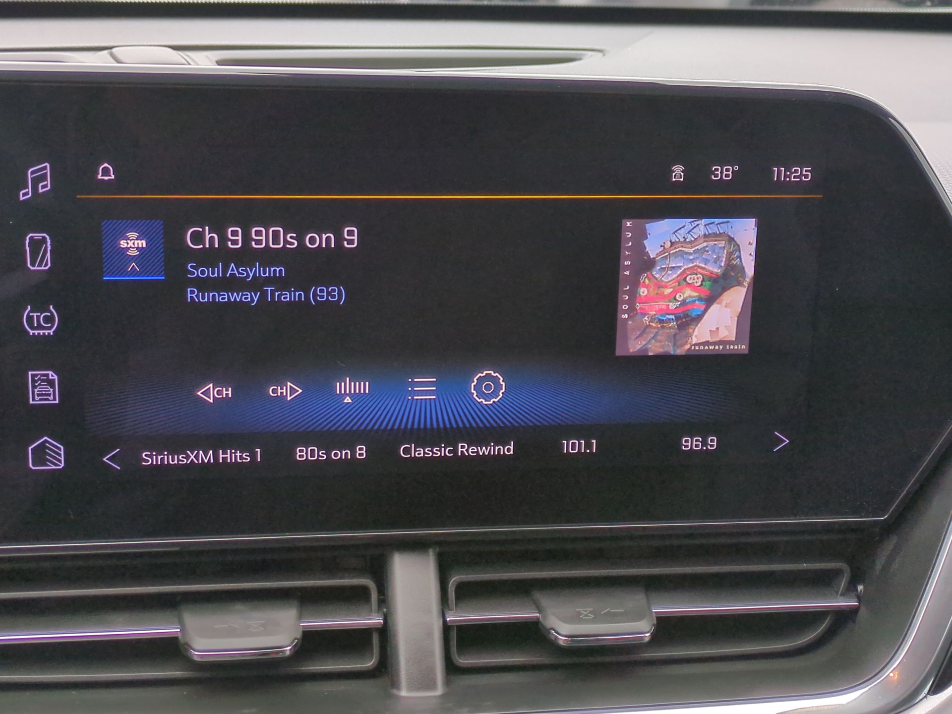 2025 Chevrolet Trax ACTIV