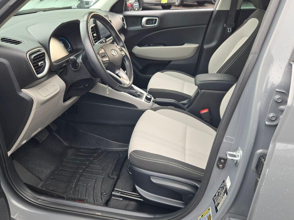2023 Hyundai Venue SEL