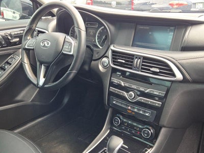 2018 INFINITI QX30 Premium