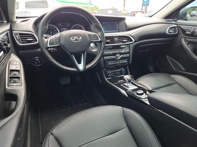 2018 INFINITI QX30 Premium