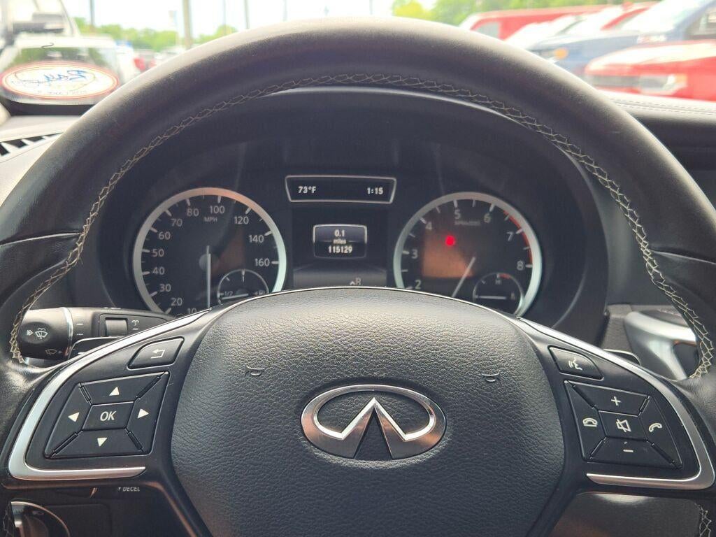 2018 INFINITI QX30 Premium