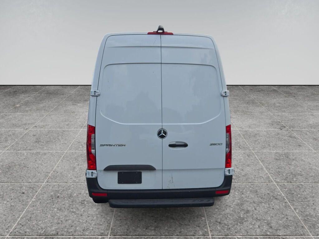 2024 Mercedes-Benz Sprinter 2500 Base