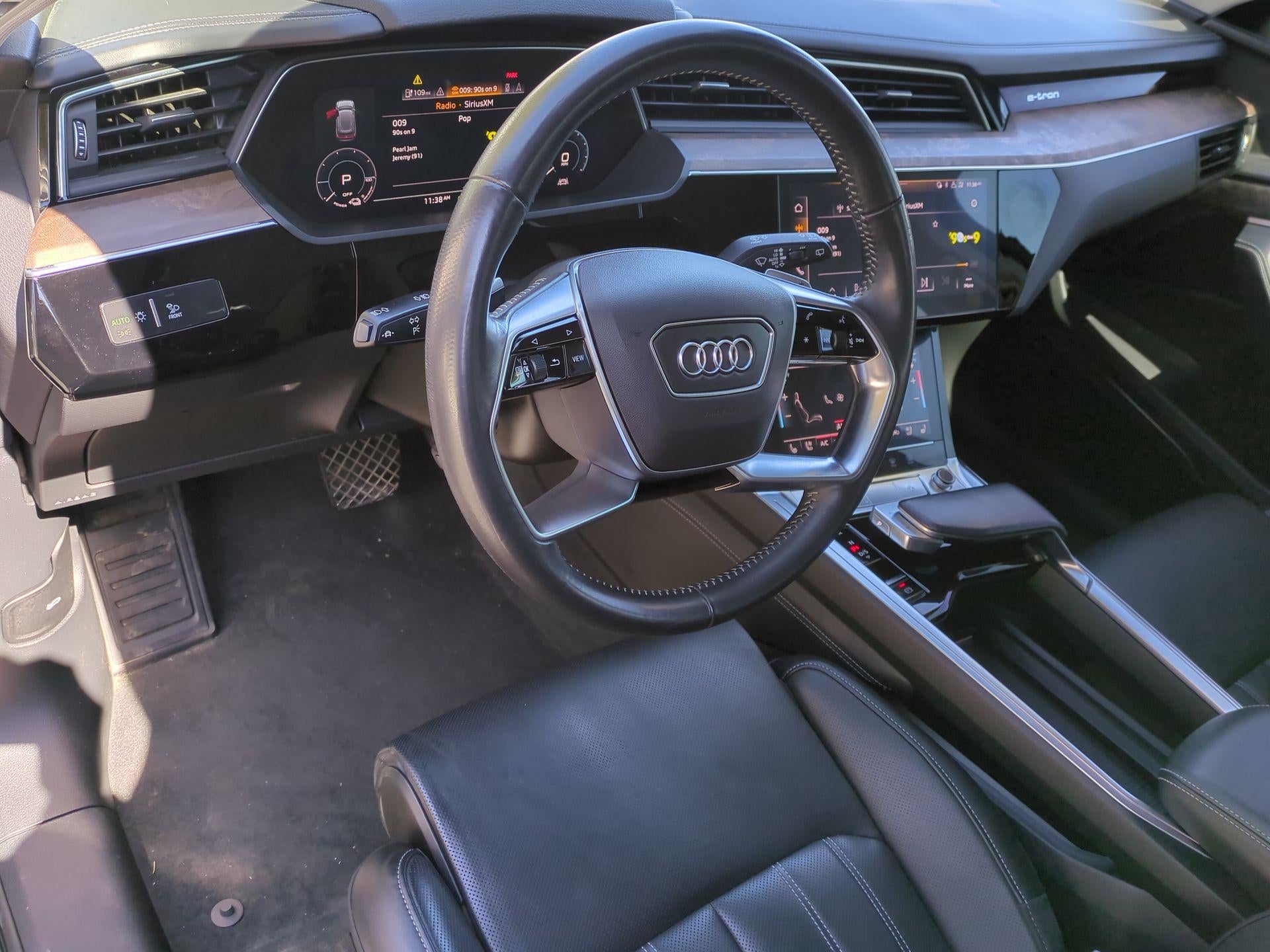 2019 Audi e-tron Premium Plus