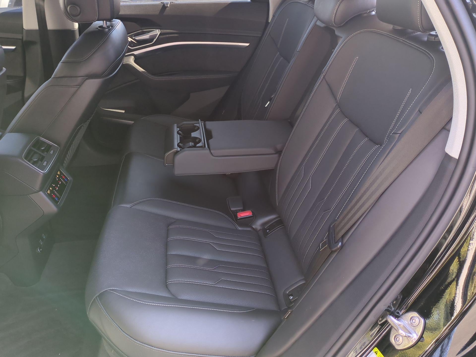 2019 Audi e-tron Premium Plus