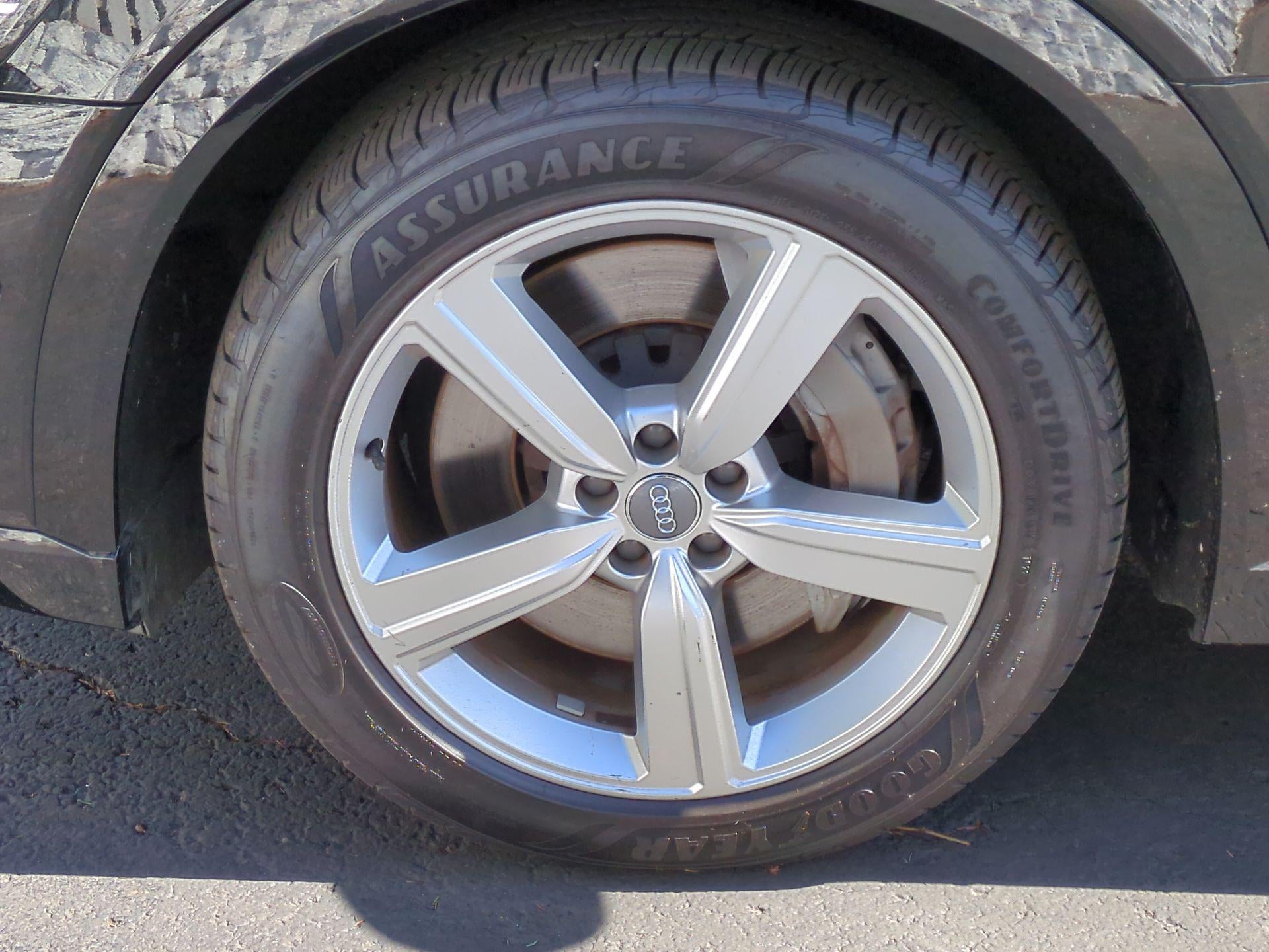 2019 Audi e-tron Premium Plus