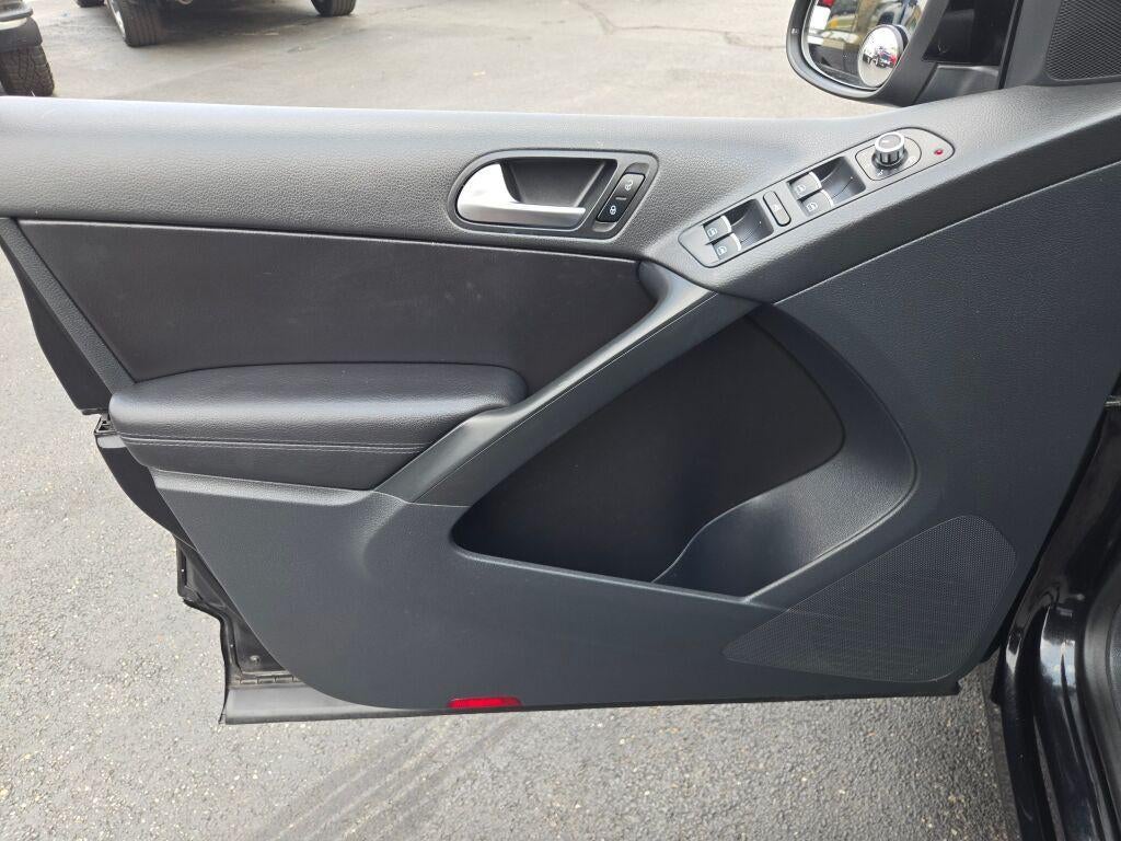 2012 Volkswagen Tiguan SE