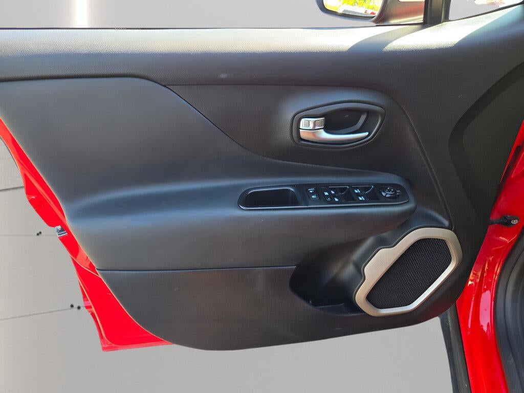 2017 Jeep Renegade Limited - Photo 24