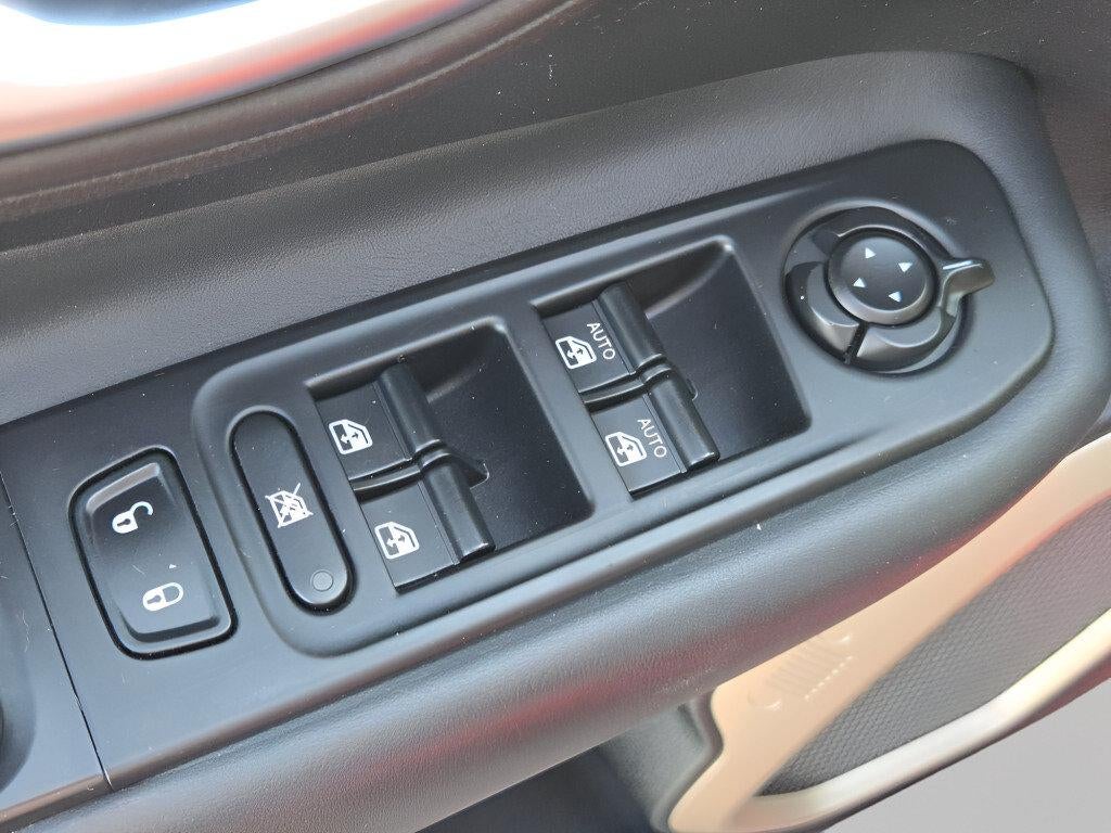 2017 Jeep Renegade Limited - Photo 25