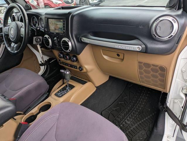 2013 Jeep Wrangler Unlimited 4WD 4dr Moab *Ltd Avail*