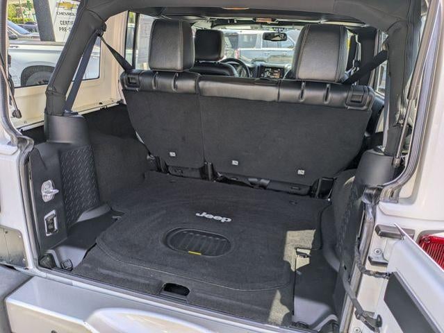 2015 Jeep Wrangler Unlimited 4WD 4dr Sahara