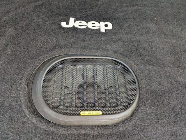 2015 Jeep Wrangler Unlimited 4WD 4dr Sahara