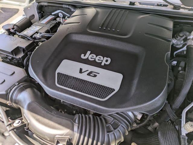 2015 Jeep Wrangler Unlimited 4WD 4dr Sahara