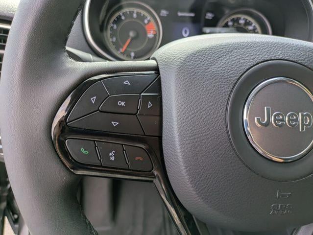 2023 Jeep Cherokee Altitude Lux 4x4