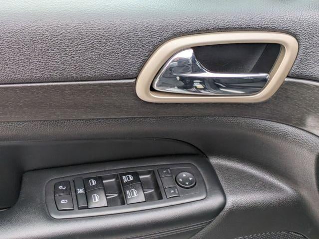 2017 Jeep Grand Cherokee Laredo 4x4