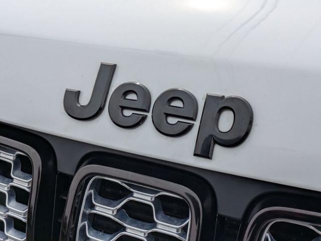 2021 Jeep Grand Cherokee Laredo X 4x4