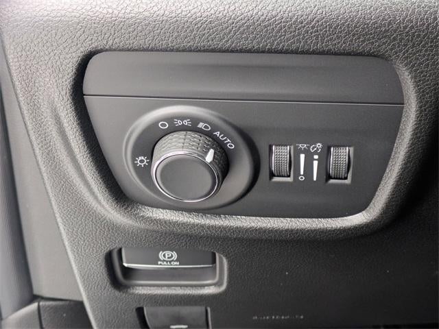 2025 Jeep Grand Cherokee Laredo X 4x4