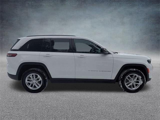 2025 Jeep Grand Cherokee Laredo X 4x4