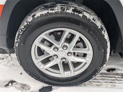 2025 Jeep Grand Cherokee Laredo X 4x4