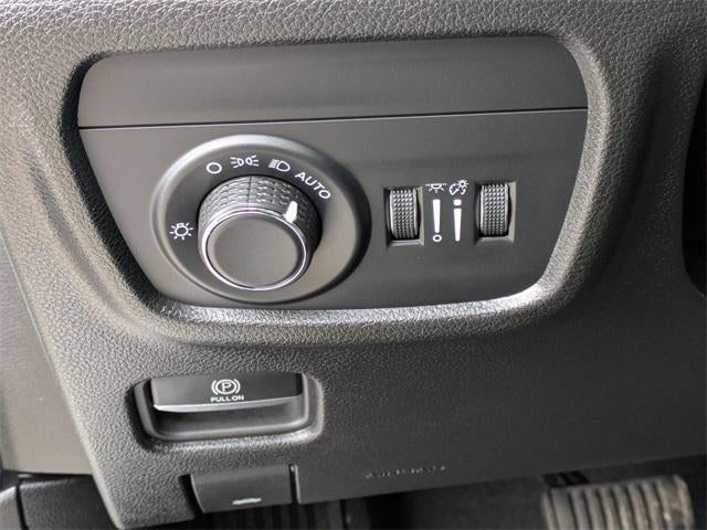 2024 Jeep Grand Cherokee Laredo 4x4