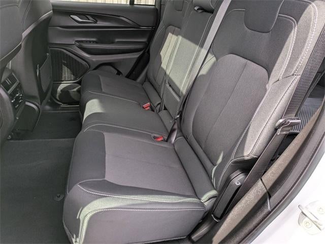 2024 Jeep Grand Cherokee Laredo 4x4