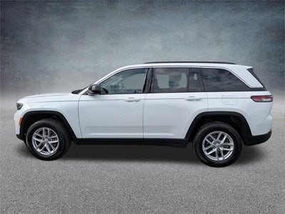 2024 Jeep Grand Cherokee Laredo 4x4