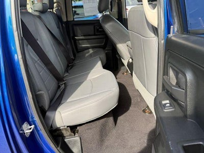2017 RAM 1500 Express 4x4 Quad Cab 6'4" Box