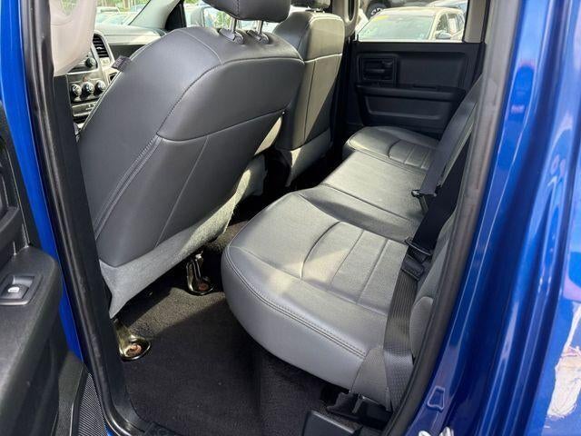 2017 RAM 1500 Express 4x4 Quad Cab 6'4" Box
