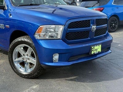 2017 RAM 1500 Express 4x4 Quad Cab 6'4" Box