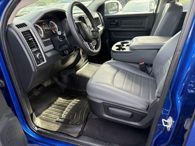 2017 RAM 1500 Express 4x4 Quad Cab 6'4" Box