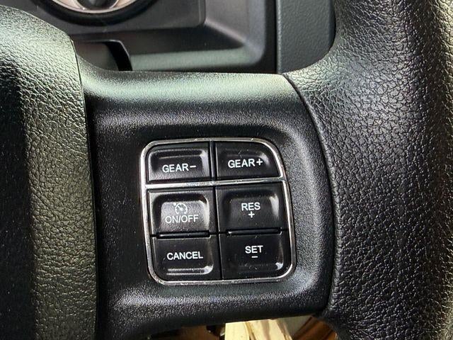 2017 RAM 1500 Express 4x4 Quad Cab 6'4" Box
