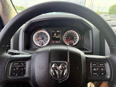 2017 RAM 1500 Express 4x4 Quad Cab 6'4" Box