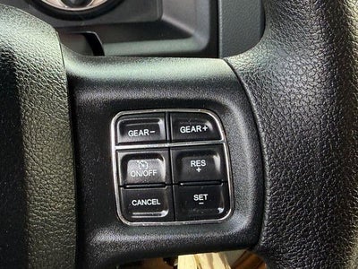 2017 RAM 1500 Express 4x4 Quad Cab 6'4" Box