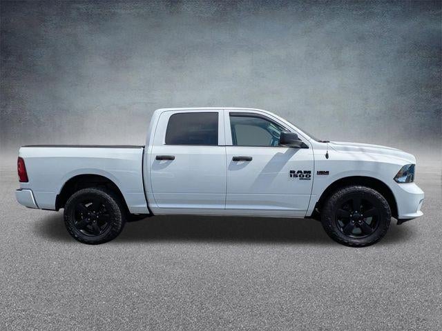 2019 RAM 1500 Classic Express 4x4 Crew Cab 5'7" Box