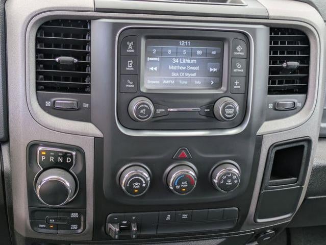 2019 RAM 1500 Classic Express 4x4 Crew Cab 5'7" Box