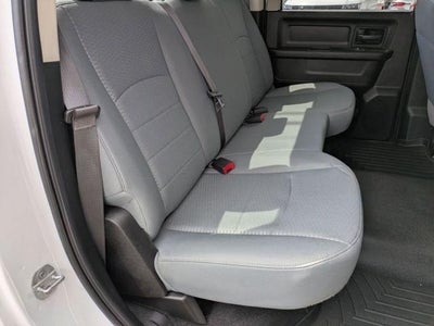 2019 RAM 1500 Classic Express 4x4 Crew Cab 5'7" Box