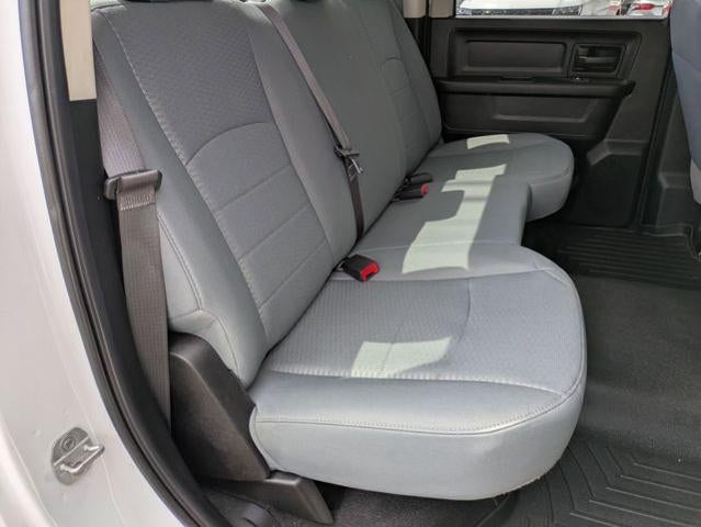 2019 RAM 1500 Classic Express 4x4 Crew Cab 5'7" Box