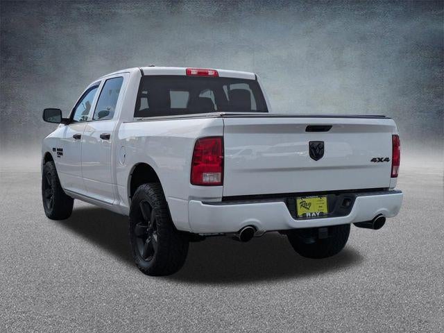 2019 RAM 1500 Classic Express 4x4 Crew Cab 5'7" Box