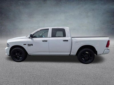 2019 RAM 1500 Classic Express 4x4 Crew Cab 5'7" Box
