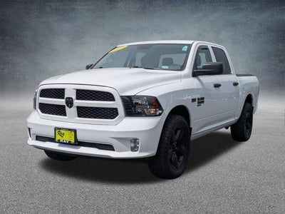 2019 RAM 1500 Classic Express 4x4 Crew Cab 5'7" Box