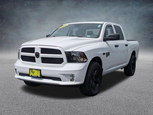 2019 RAM 1500 Classic Express 4x4 Crew Cab 5'7" Box