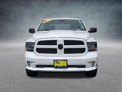 2019 RAM 1500 Classic Express 4x4 Crew Cab 5'7" Box